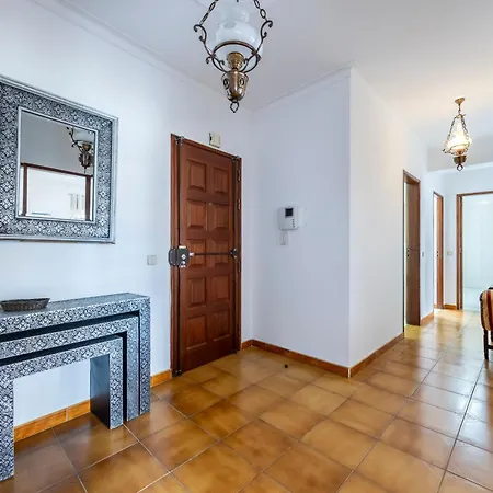 Old Town Riverside Retreat, Apartment *