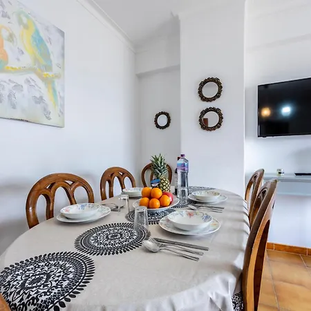 Old Town Riverside Retreat, Apartment Portimao